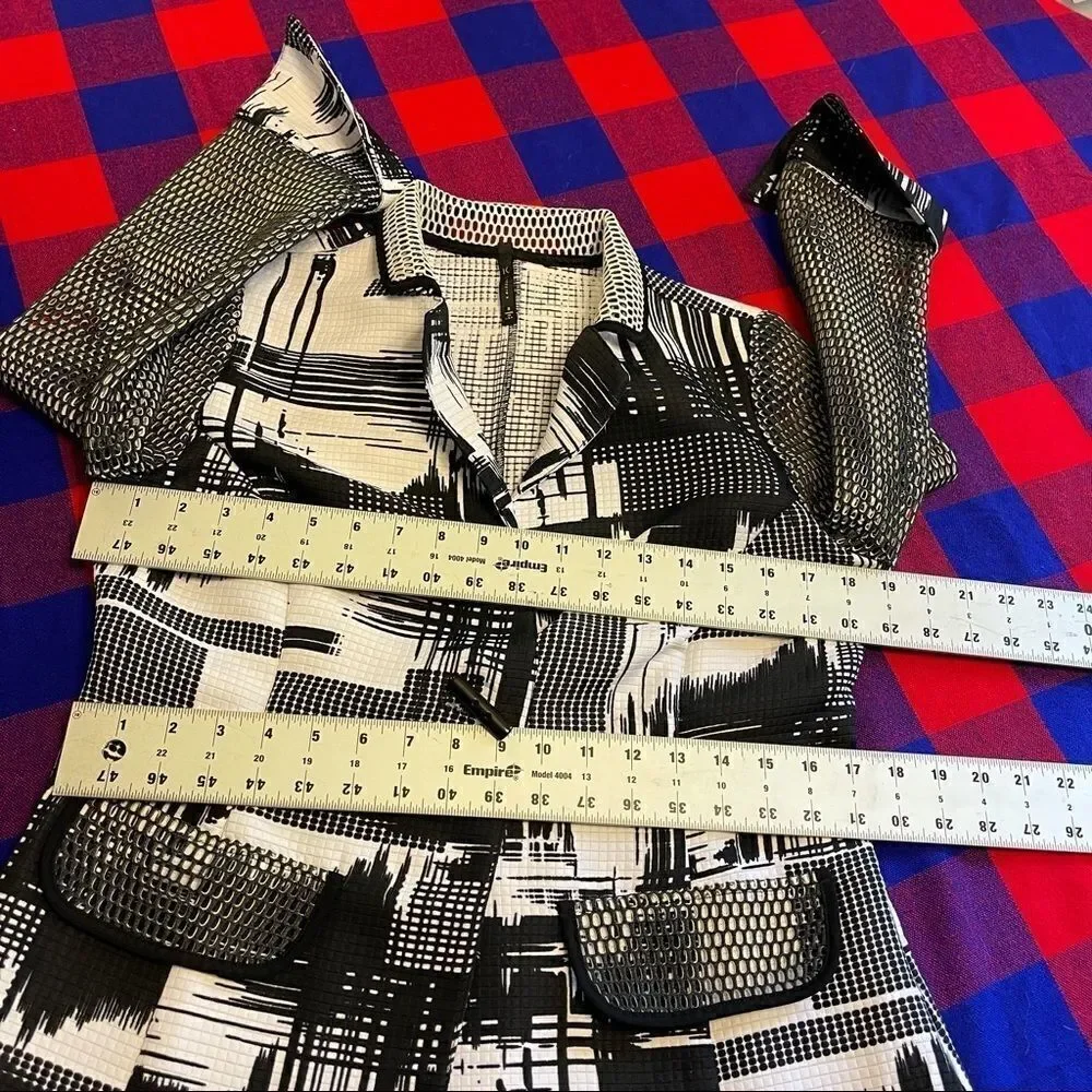 IC By Connie K Retro Black White Lagenlook Blazer Jacket Size Small